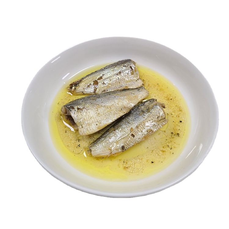 Canned mackerel production in a China factory